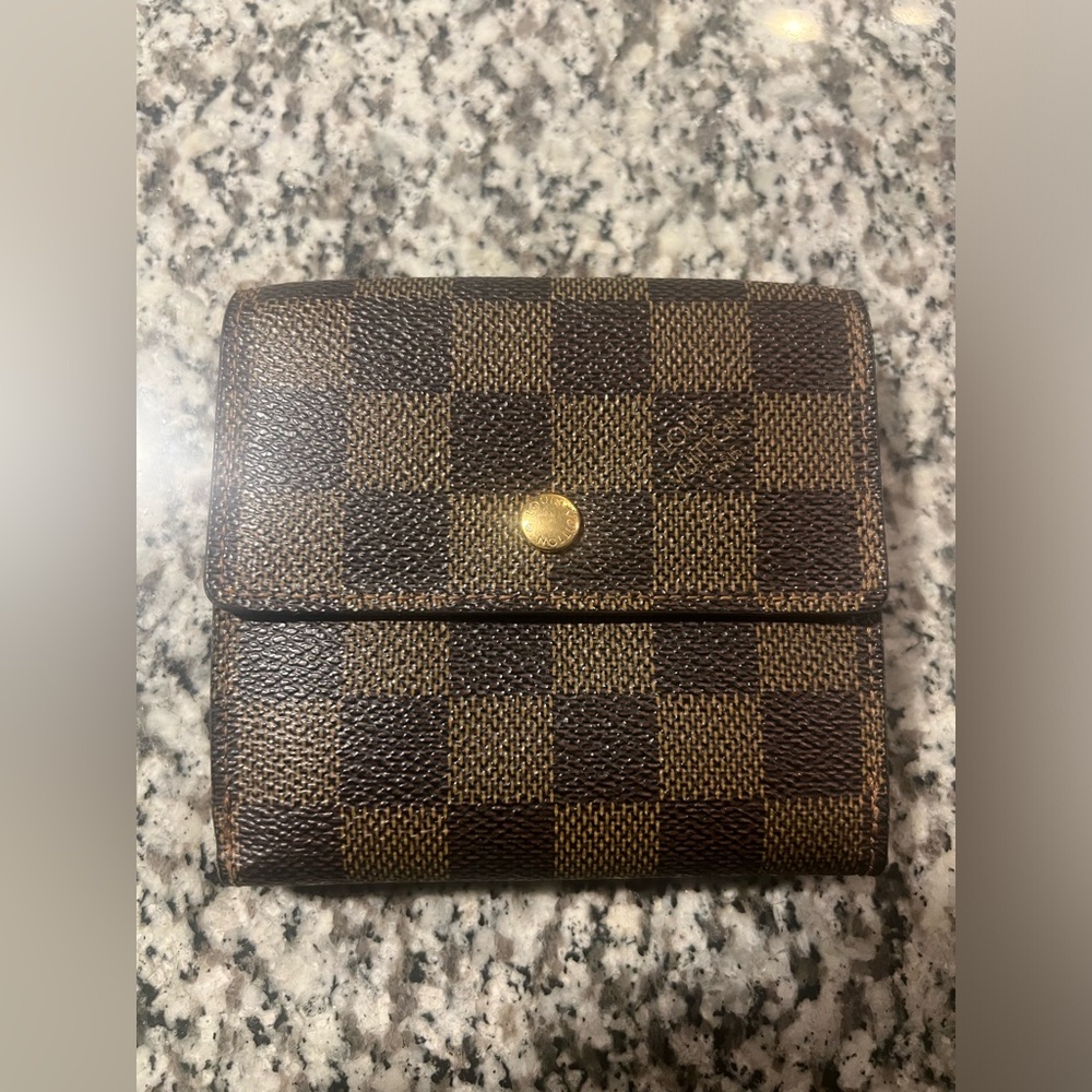 Authentic Vintage Louis Vuitton Damier Elise Wallet